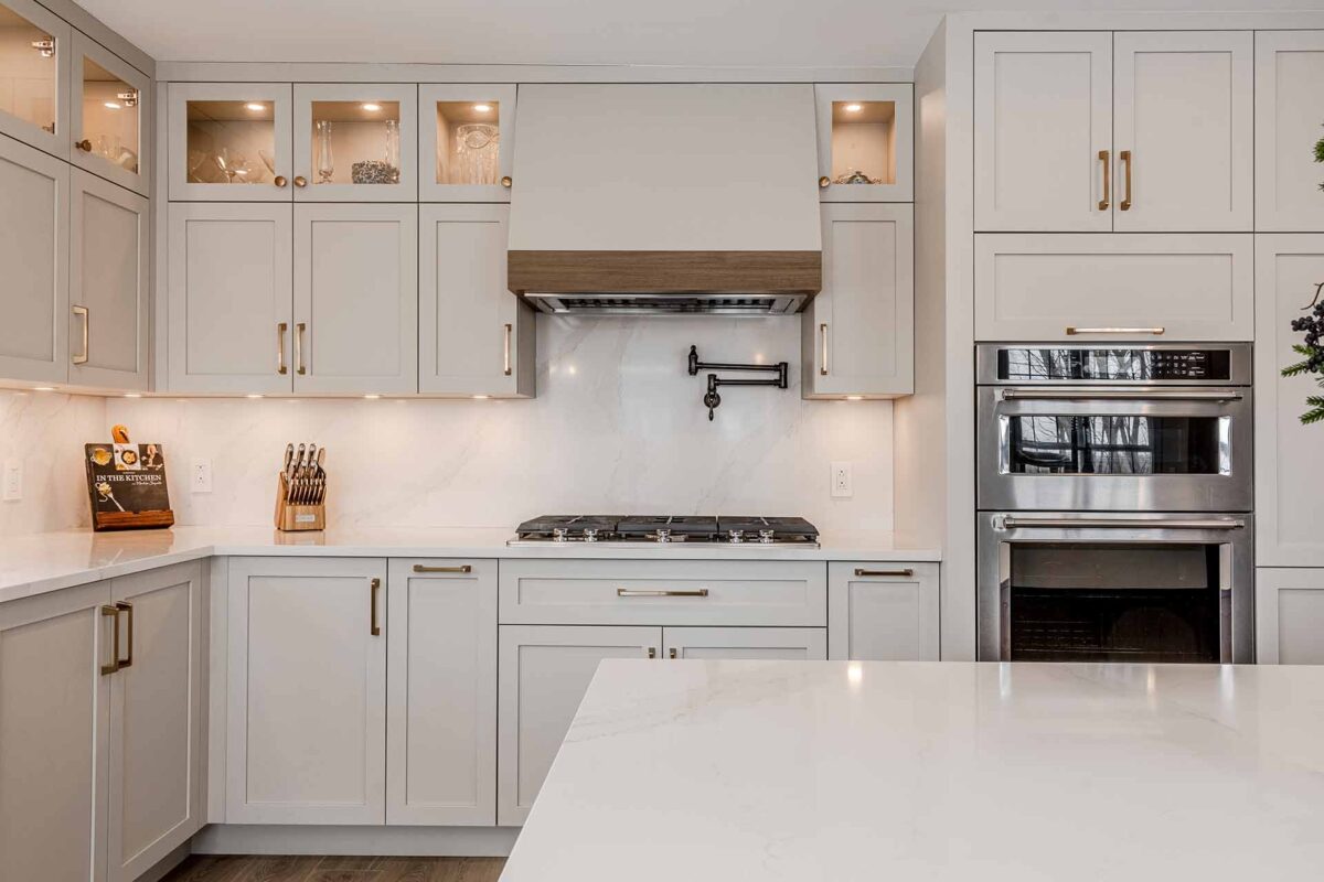 armoires de cuisine farmhouse chic - projet Bariteau