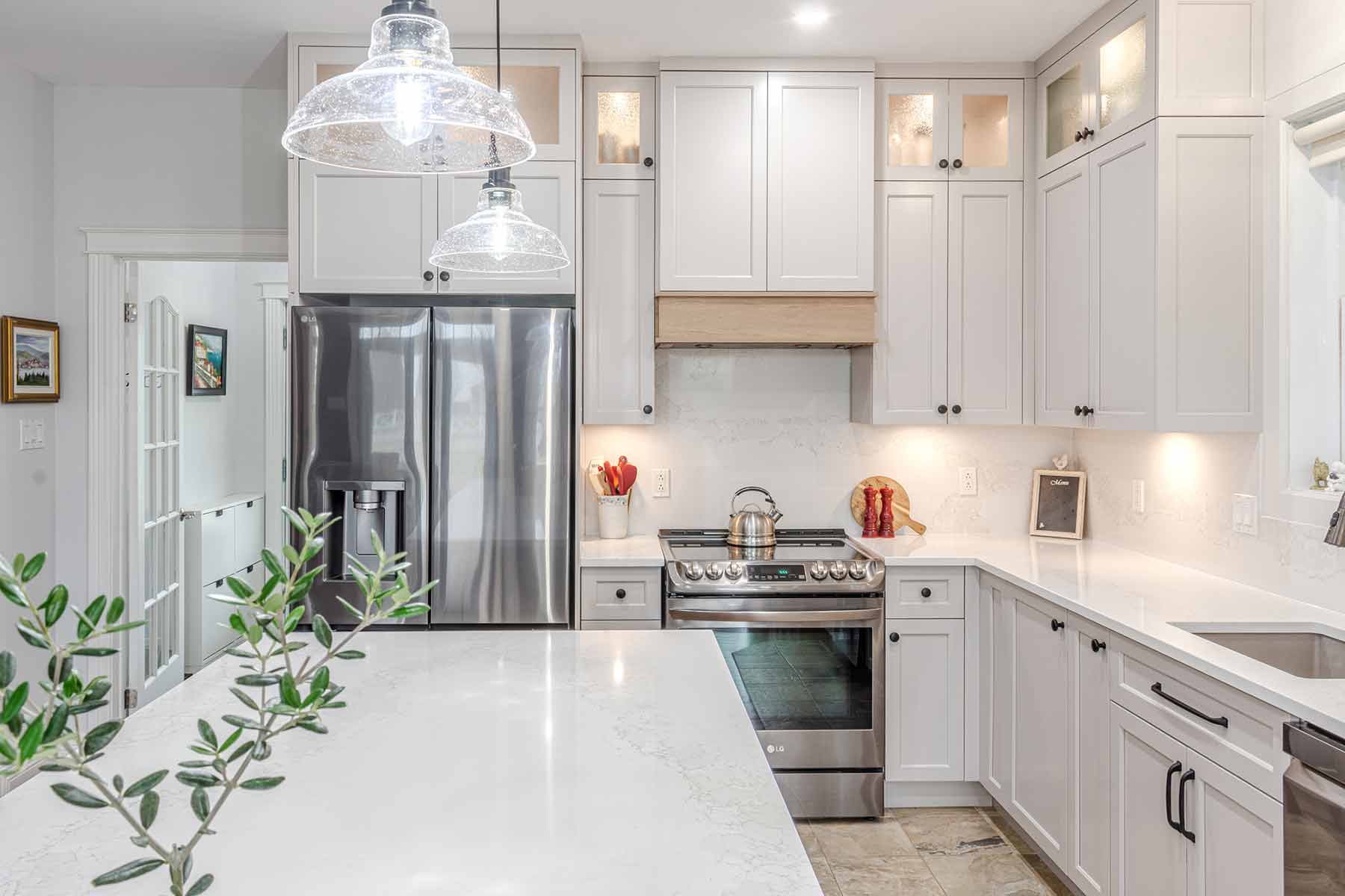 armoires de cuisine blanches - projet Quintieri