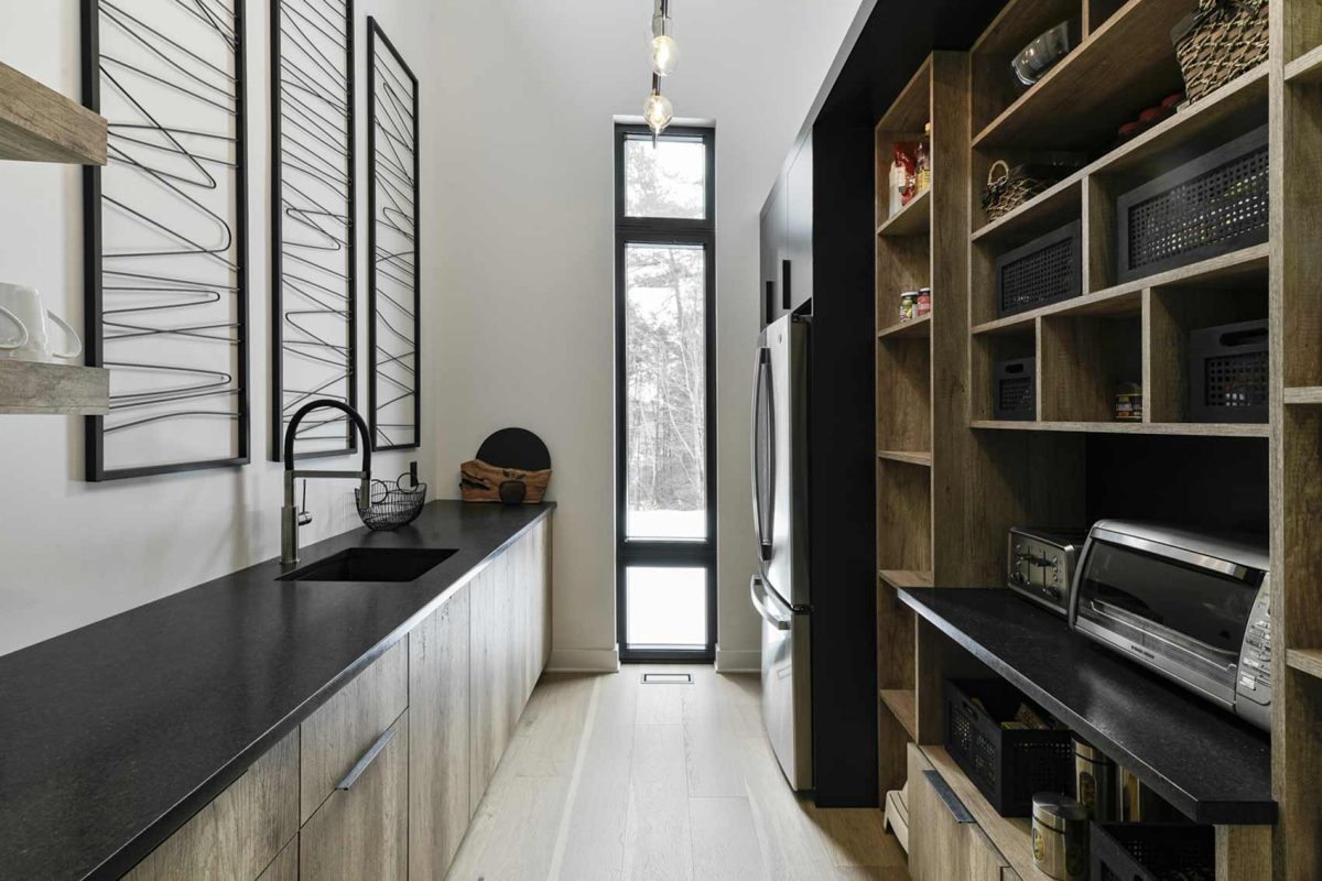 cuisine avec coin déjeuner