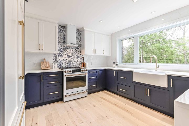 cuisine-farmhouse-armoires-shaker