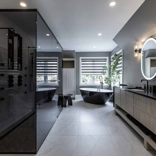 Salle de bain à l’ambiance feutrée et chic